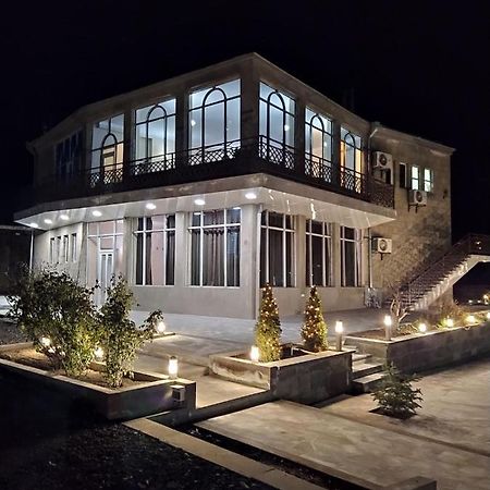 Yolyans Hotel Горис Экстерьер фото