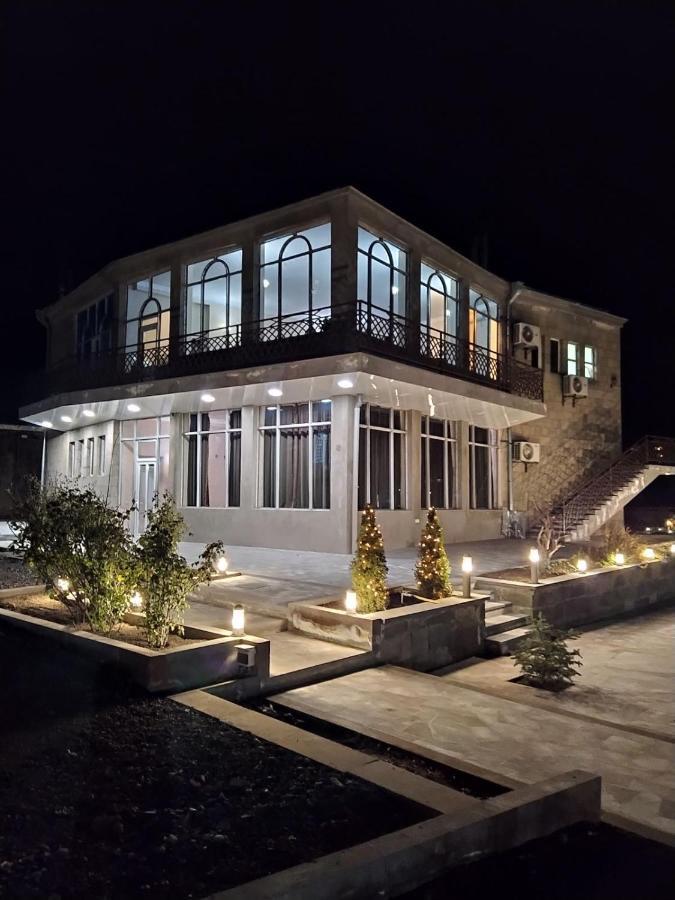 Yolyans Hotel Горис Экстерьер фото